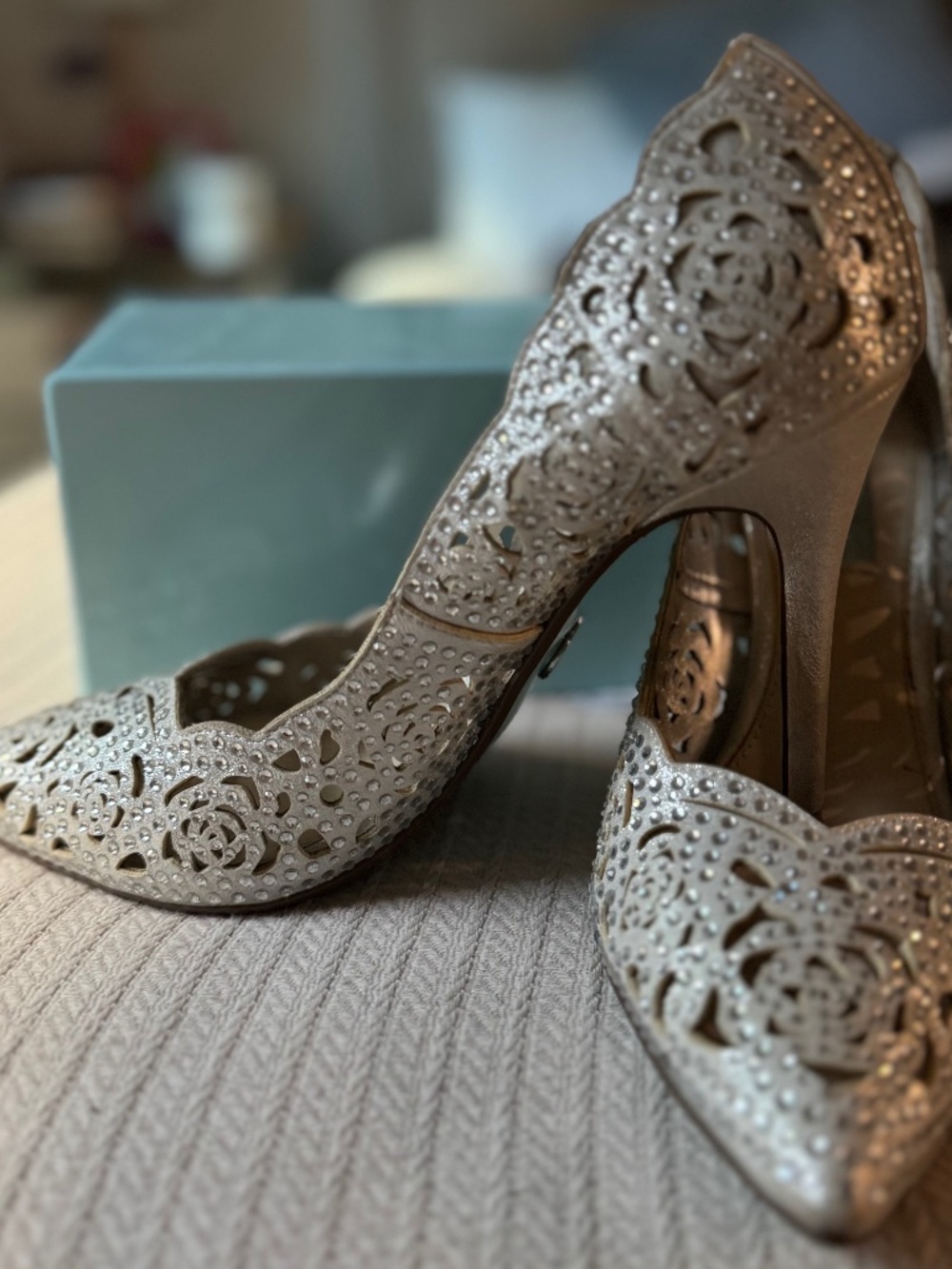 Betsy Jonson high heel
